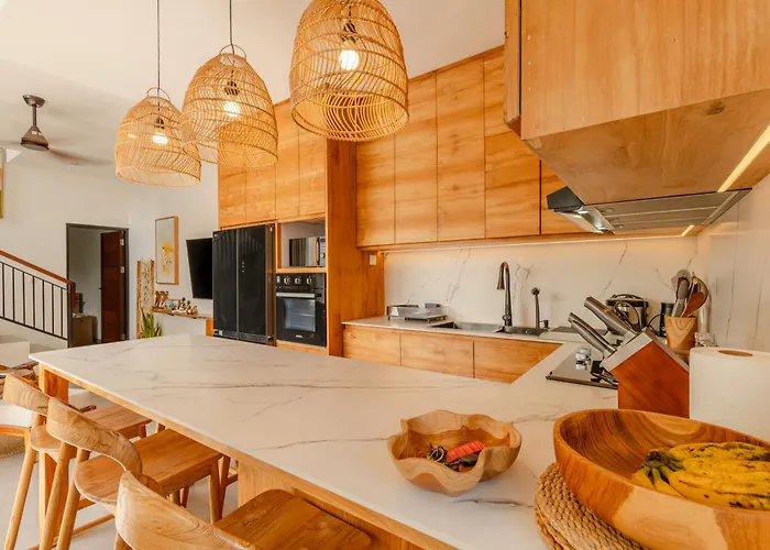 Marylise 3br With Private Pool In 别墅 *